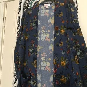 LuLaRoe Medium Sarah duster cardigan